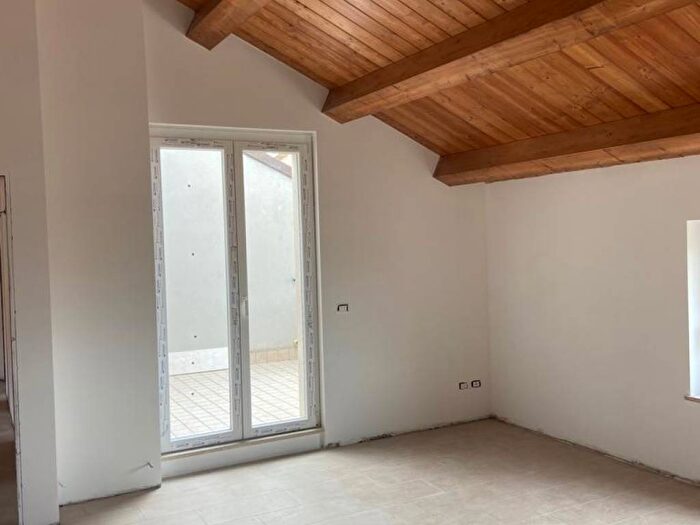 Appartamento con 6 locali in affitto in via roncisvalle, Centro, Osimo