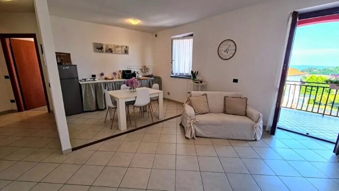 Appartamento trilocale in vendita in B Via Piana Paruzzaro Novara Piemonte Italia, Paruzzaro