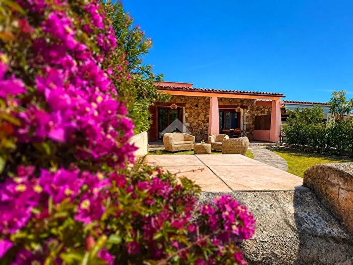 Casa trilocale in vendita in Via Monte Bruncuspina, Loiri Porto San Paolo