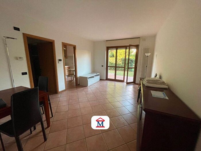 Appartamento trilocale in affitto in Centro, Alzano Lombardo