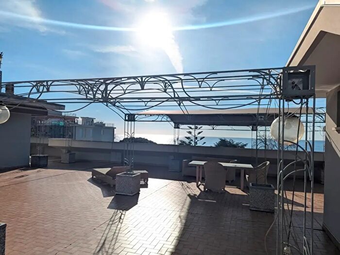 Appartamento quadrilocale in vendita in Viale Europa, San Bartolomeo Al Mare