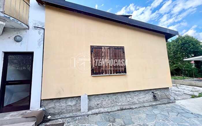 Appartamento bilocale in vendita in Via Roma, Rubiana