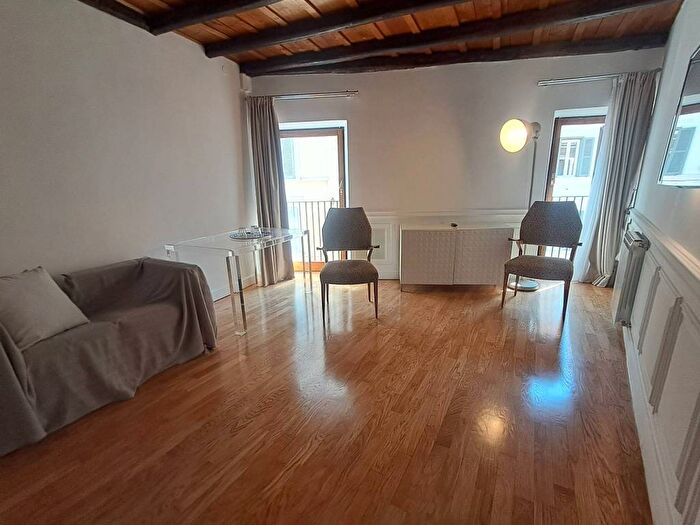 Casa trilocale in affitto in Piazza del Popolo, Roma