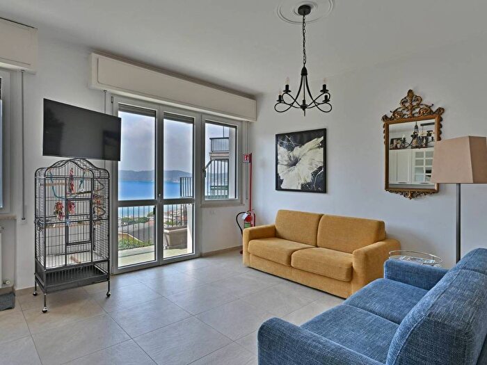 Appartamento trilocale in affitto in Via a Solva, Via Solva Santa Croce, Alassio