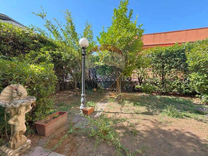 Appartamento con 5 locali in vendita in Via Roma, Casalnuovo Di Napoli