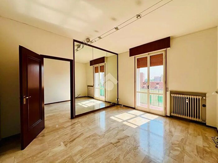 Appartamento trilocale in vendita in Via Felice Campi, Mantova