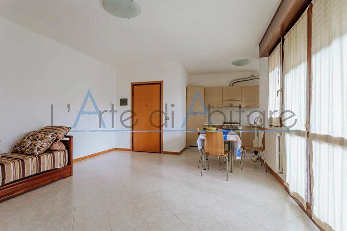 Appartamento trilocale in vendita in Via Primo Levi Legnaro, Legnaro