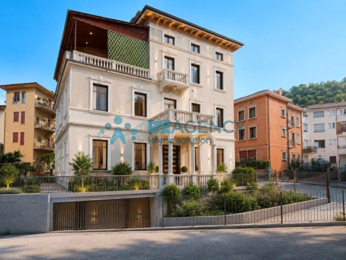 Casa quadrilocale in vendita in Via Bella Venezia, Valdagno
