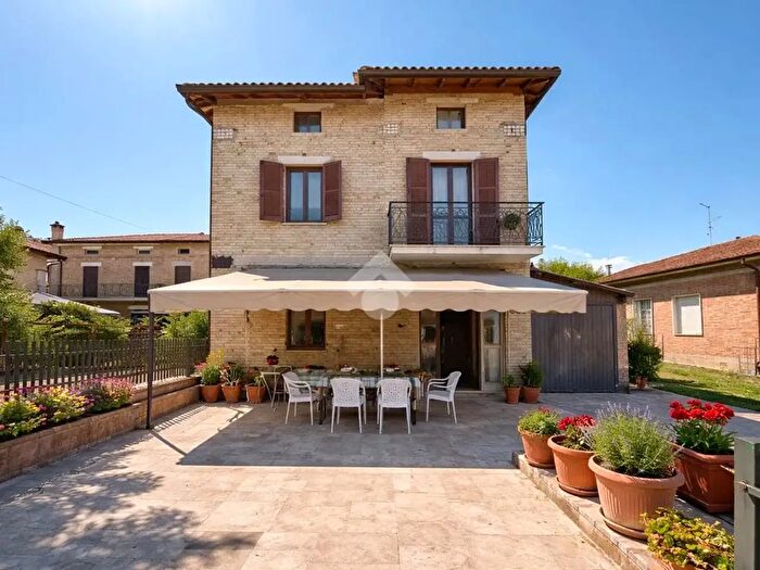 Casa quadrilocale in vendita in Via Eugenio Curiel, Bastia Umbra