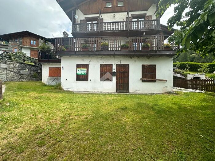 Appartamento bilocale in vendita in Frazione Les Gallians, Oyace