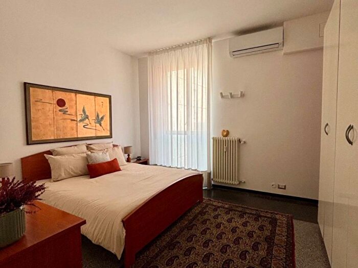 Appartamento trilocale in affitto in Via Mentana, Borghi, Como