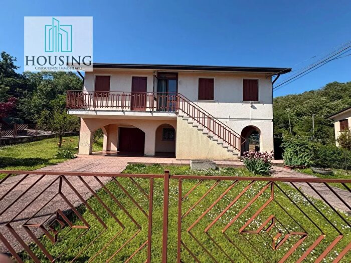 Casa quadrilocale in vendita in Montegrotto Terme