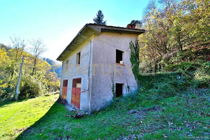 Casa quadrilocale in vendita in Via di Gromignana, Coreglia Antelminelli