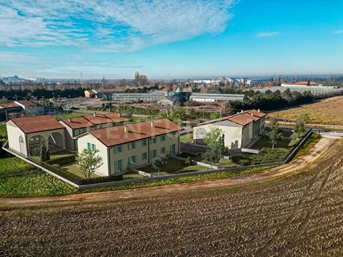 Casa con 5 locali in vendita in Via Toffanelle Nuove, Zevio