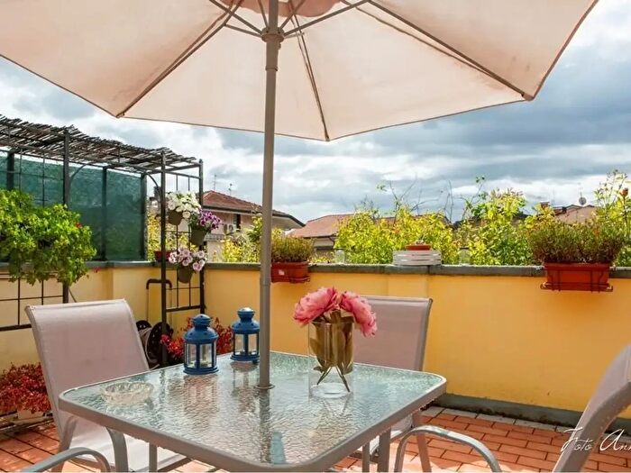 Casa quadrilocale in vendita in a della Gronda, Viareggio