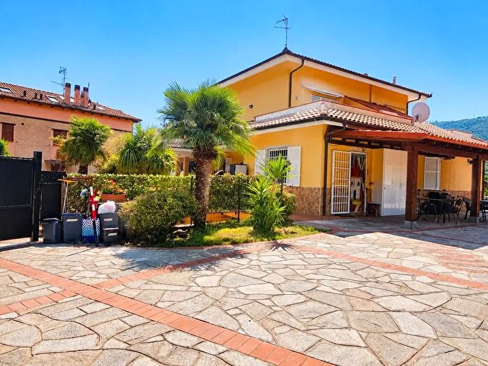 Casa bilocale in vendita in Localitànbsp Coasco Marina Verde, Villanova D'Albenga