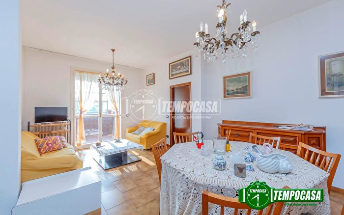 Appartamento trilocale in vendita in Via Gamberina, Gaggiano