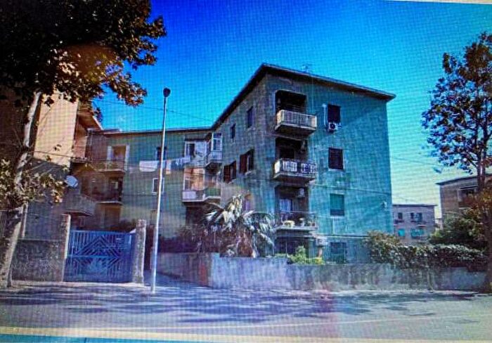 Appartamento con 5 locali in vendita in Via Socrate, Messina