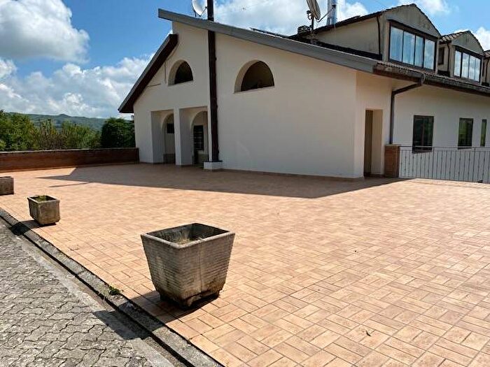 Casa quadrilocale in affitto in Via Poggio dOro, Potenza