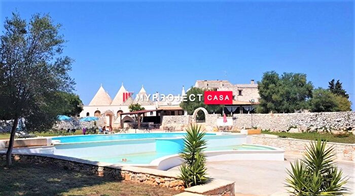 Casa con 15 locali in vendita in Ceglie Messapica