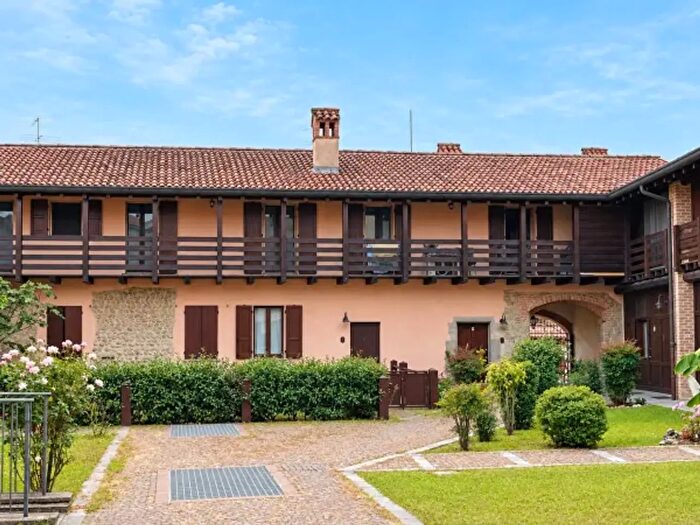 Appartamento quadrilocale in vendita in Via Curnasco, Curno