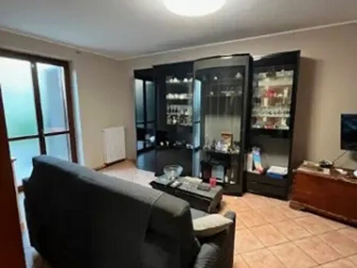 Casa con 6 locali in vendita in Sarezzano