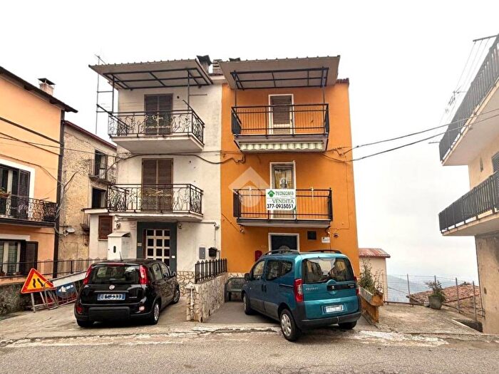 Appartamento con 5 locali in affitto in Via Roma, Centro, Spezzano della Sila