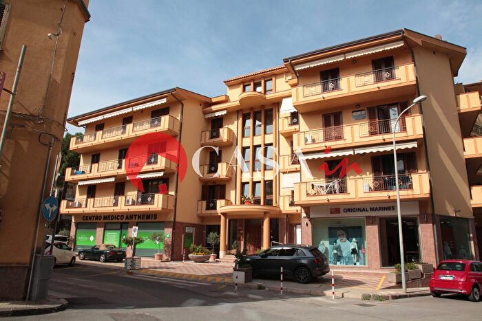 Appartamento con 7 locali in vendita in Via Asmara, SantAgata Di Militello