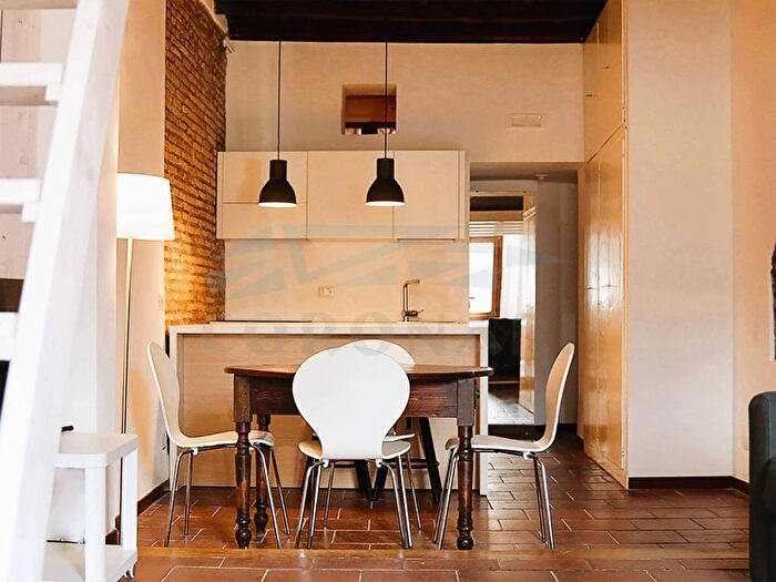 Appartamento bilocale in affitto in Via della Scala, Trastevere, Roma