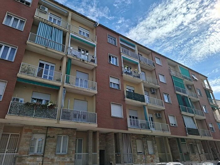 Appartamento trilocale in vendita in Via Duca degli Abruzzi, Asti