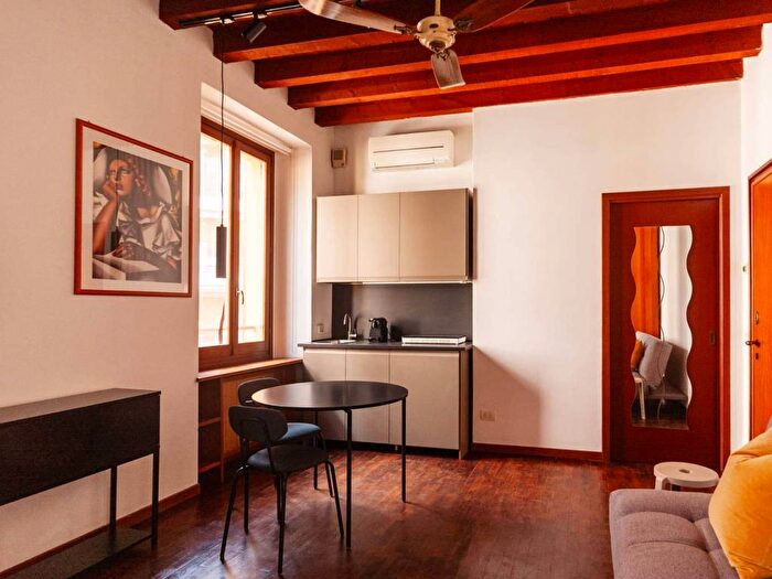 Appartamento monolocale in affitto in Via Anfiteatro, Lanza, Milano