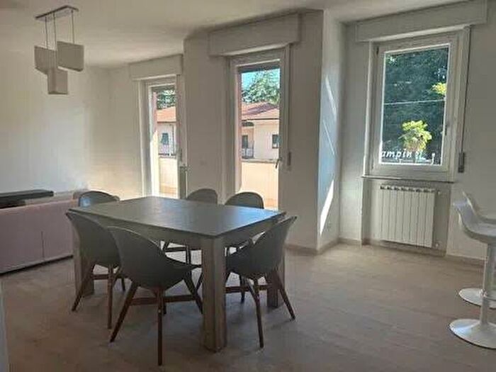 Appartamento trilocale in affitto in Via Marconi, Centro, Lavena Ponte Tresa