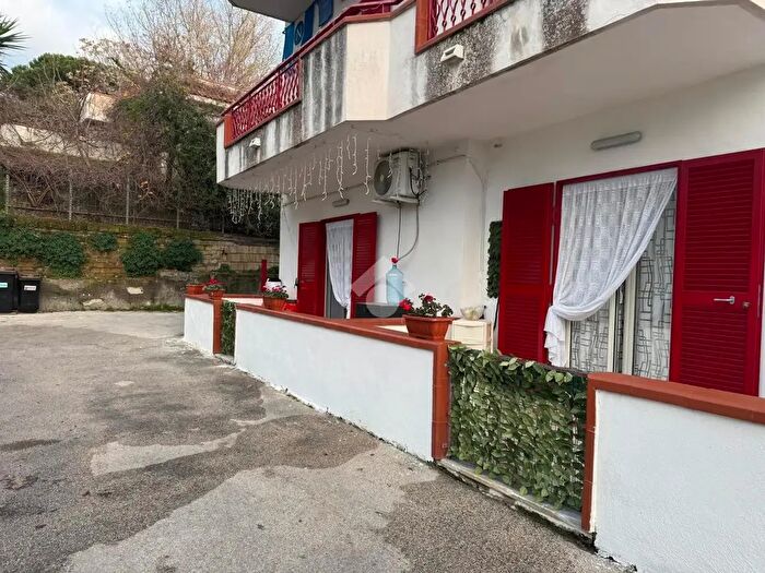 Appartamento trilocale in vendita in Via Viulo, Ercolano