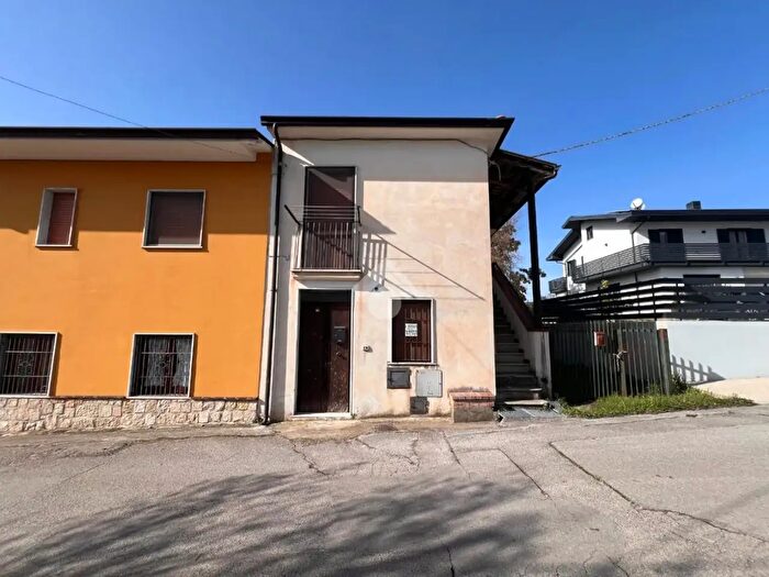 Casa bilocale in vendita in Via dei Ciliegi, Santo Stefano Del Sole