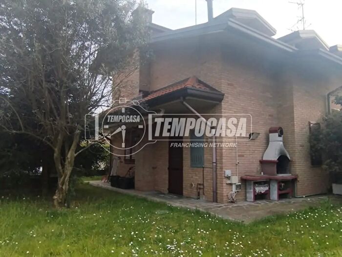 Casa trilocale in vendita in Via Nazionale dei Giovi C, Lentate Sul Seveso