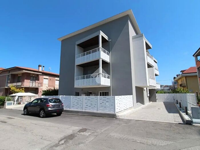 Appartamento bilocale in vendita in Via Michelangelo San Nicolo' a Tordino, Teramo