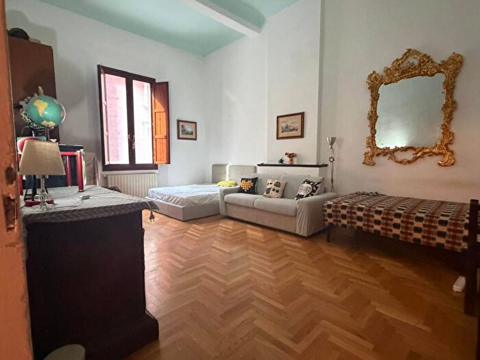 Appartamento bilocale in affitto in Via del Borgo di San Pietro, Irnerio, Bologna