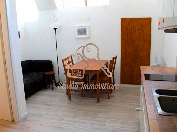 Appartamento trilocale in vendita in Via Abetone d, Città Giardino, Roma