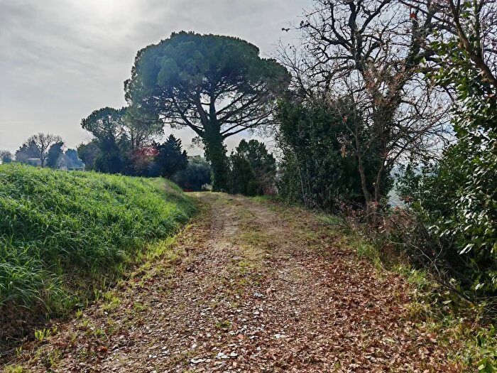 Casa quadrilocale in vendita in Contrada Castelnuovo, Recanati