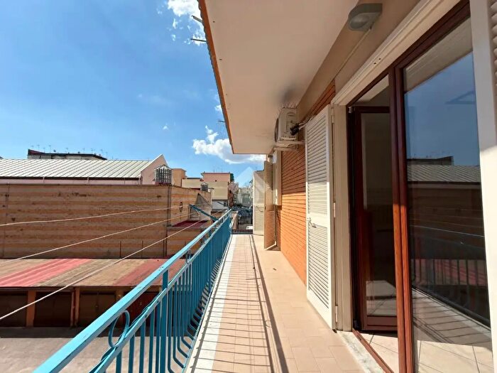 Appartamento trilocale in vendita in IV Traversa Corso Italia, Napoli