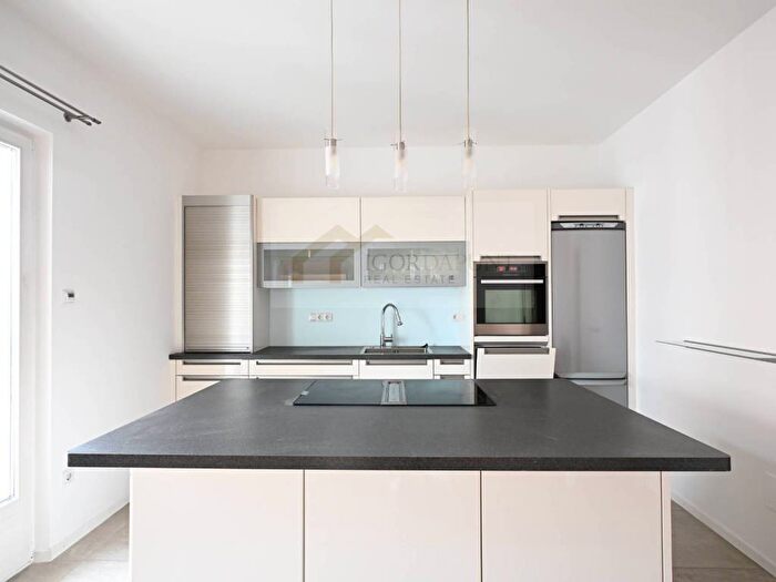 Appartamento quadrilocale in affitto in DucadAostaAllee, Gries San Quirino, Bolzano