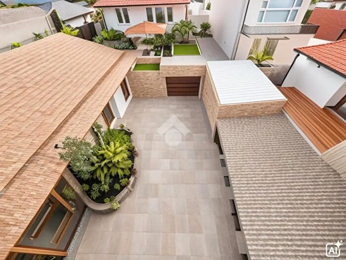 Appartamento con 8 locali in vendita in Residenziale Via Sepe, Carinaro