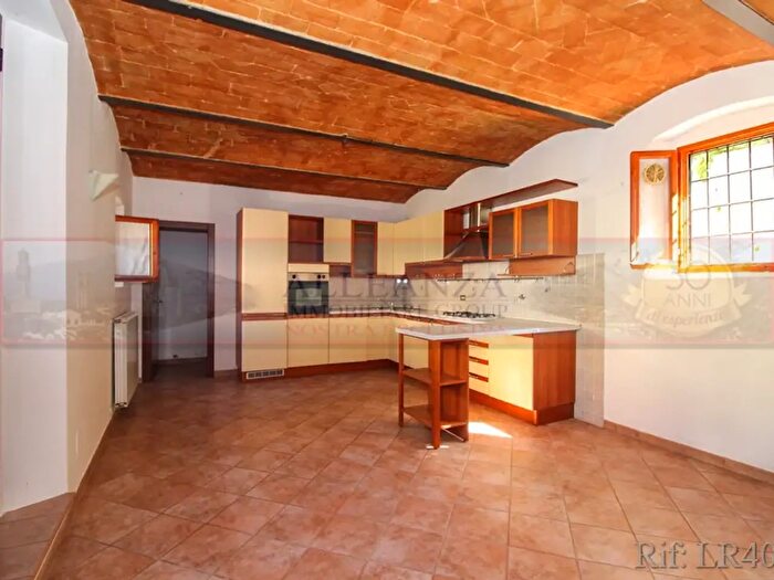 Appartamento quadrilocale in affitto in San Casciano in Val di Pesa Via dei Fossi E, San Casciano In Val Di Pesa