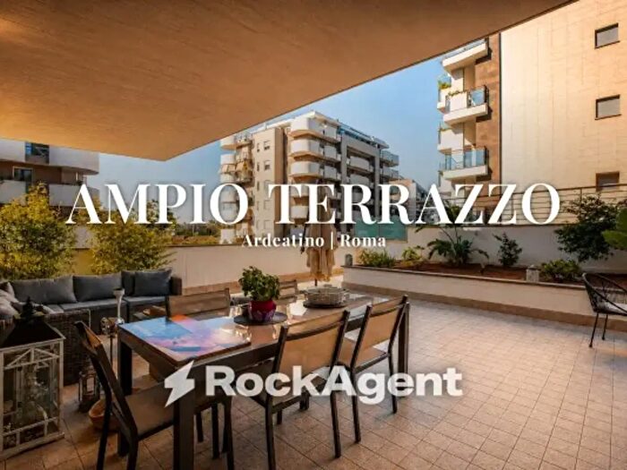 Appartamento trilocale in vendita in Via Giana Anguissola, Roma