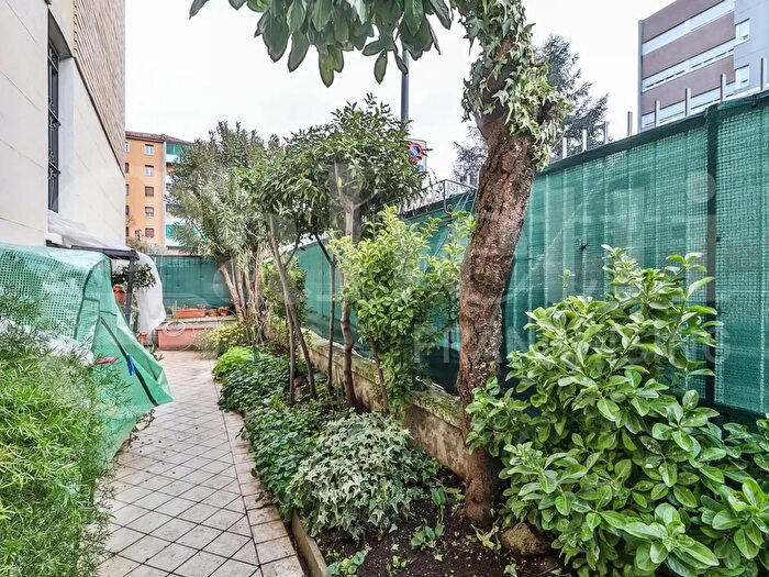 Appartamento trilocale in vendita in Via Benedetto Marcello, Bologna