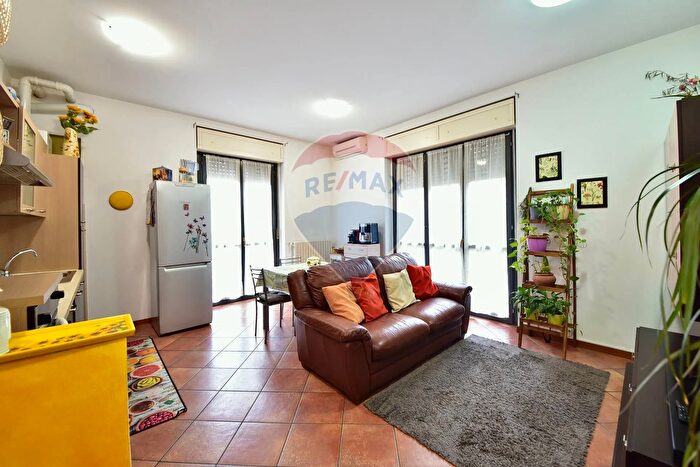 Appartamento trilocale in vendita in Via Manzoni, Gerenzano