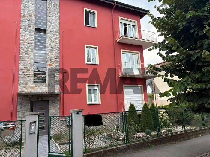 Appartamento trilocale in affitto in Arona