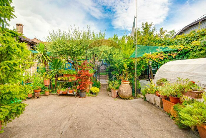 Appartamento bilocale in vendita in Via Molina, Barasso