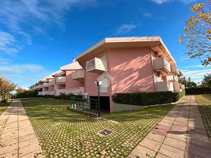 Appartamento trilocale in vendita in Ss, Vasto