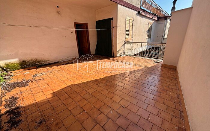 Appartamento bilocale in vendita in Vico I Casamutone, Liveri